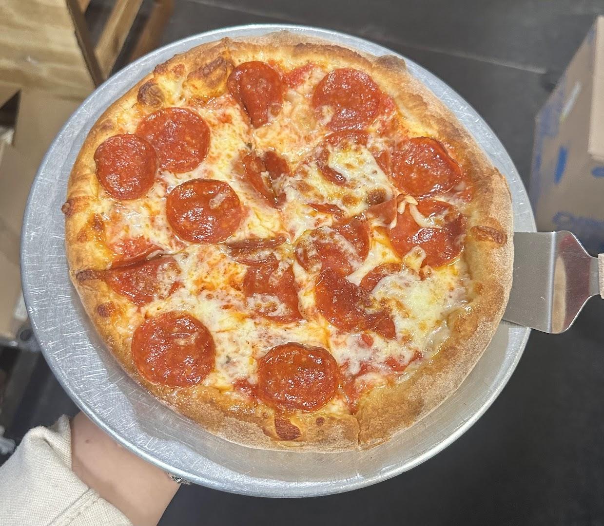 Tulio's Pizzeria & Restaurant